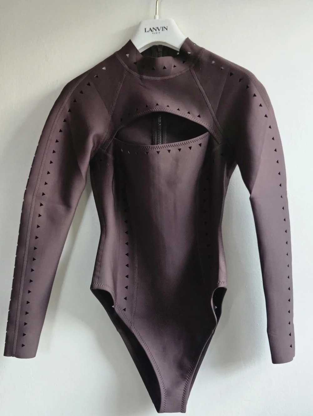 New GIGI C Laurel Cutout Surf Scuba Zip Brown Swimsuit Surf Suit Medium NWT